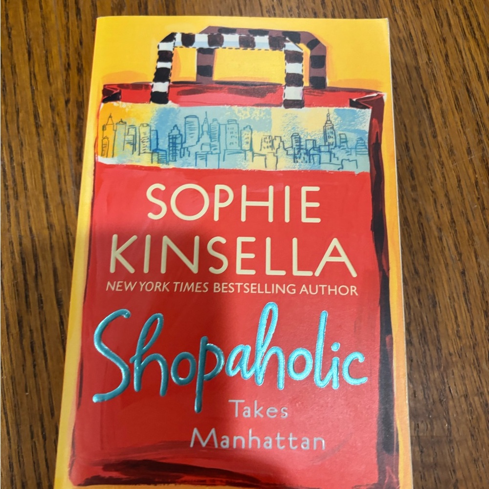 Shopaholic Takes Manhattan by Sophie Kinsella - Red Cover